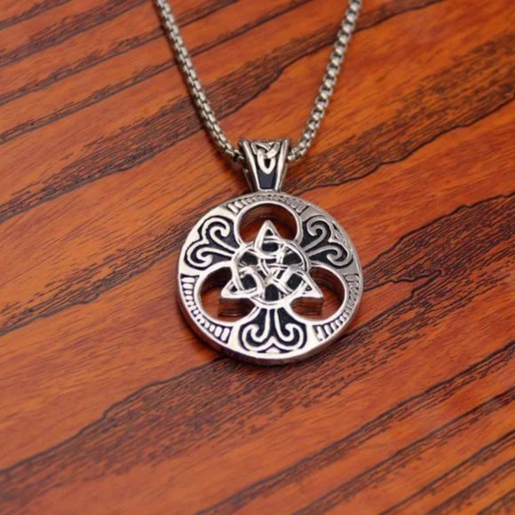 New! Stainless Steel Celtic Knot 2-Sided Pendant Necklace Box Chain - Picture 2 of 6